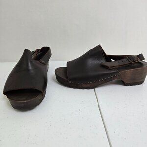 J Crew Clogs Sandals 8 Leather Open Toe Mules Wood Buckle Italy Platform Heel